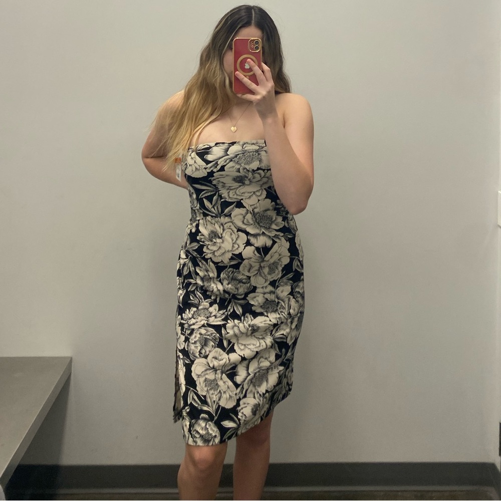 Strapless dress